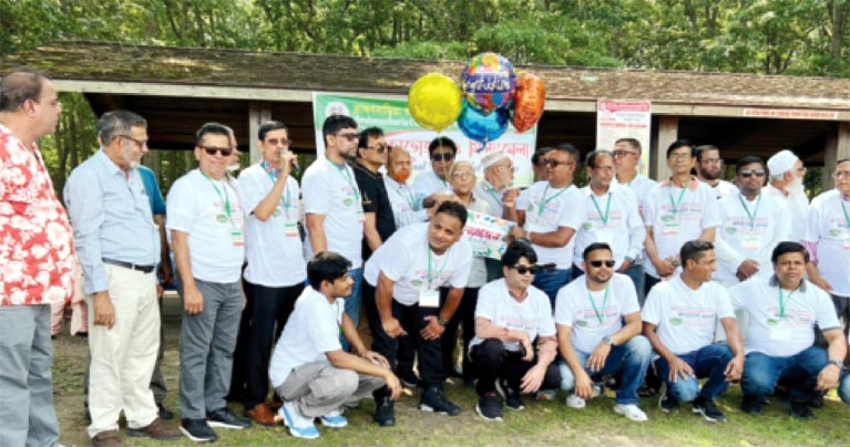 ব্রাহ্মণবাড়িয়া কমিউনিটি অব নর্থ আমেরিকার জমজমাট বনভোজন
