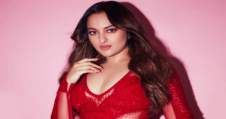 সোনাক্ষীকে যা বললেন মৌসুমী