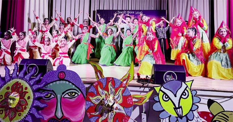 উৎসবের জোয়ারে ভাসছে বাংলাদেশি কমিউনিটি