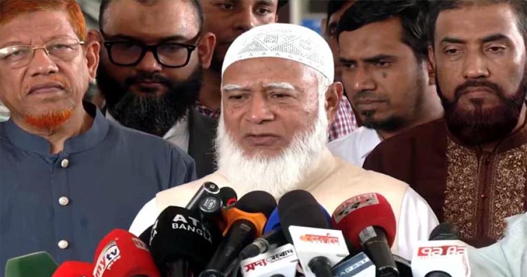 দেশের ক্ষতি হলে আমরা নীরবে বসে থাকব না : জামায়াত আমির
