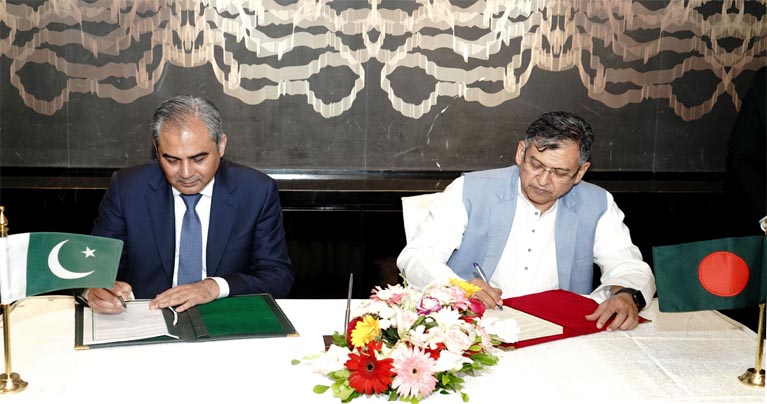 মাদক পাচার রোধে বাংলাদেশ-পাকিস্তানের মধ্যে সমঝোতা স্মারক সই