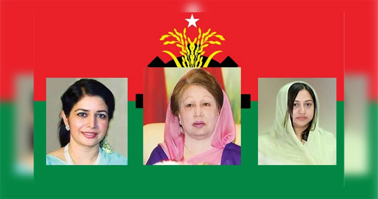 শাশুড়ি খালেদা জিয়ার পাশে দুই পুত্রবধূ