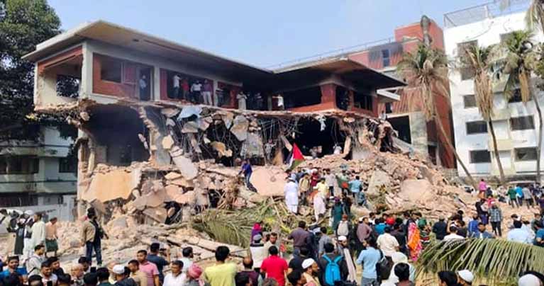 ঝুঁকি নিয়ে আওয়ামী লীগের কেউ যাবে না ৩২ নম্বরে