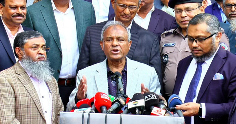 দেশে নিরাপত্তা নিয়ে কোনো সংশয় নেই : স্বরাষ্ট্র উপদেষ্টা