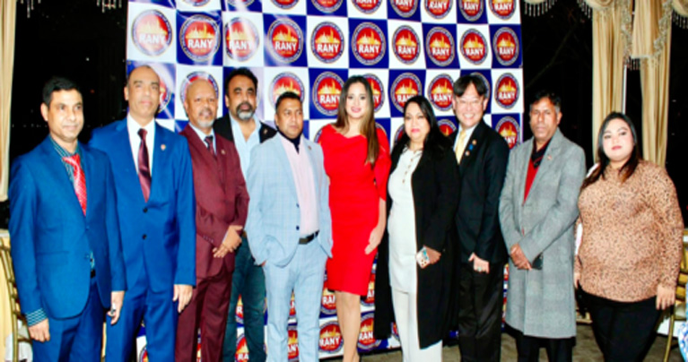 রিয়েলেটরস অ্যাসোসিয়েশনের রানি নাইট অনুষ্ঠান