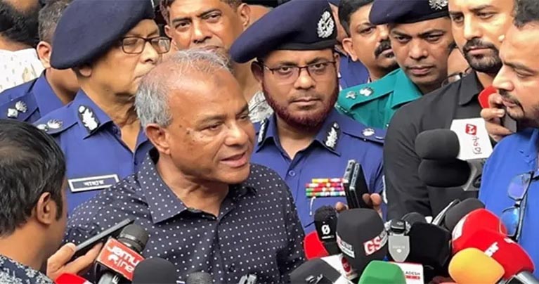 খাগড়াছড়ির ঘটনার পেছনে ভারত বা ফ্যাসিস্টদের ইন্ধন : স্বরাষ্ট্র উপদেষ্টা
