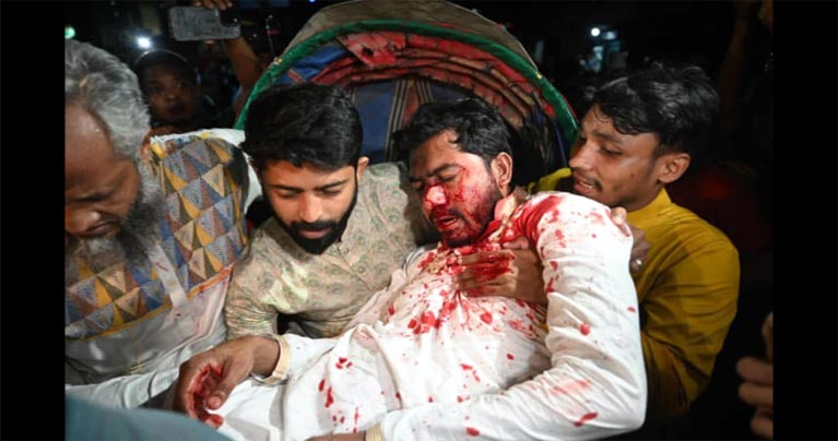জ্ঞান ফিরেছে নুরের, চেয়েছেন দোয়া