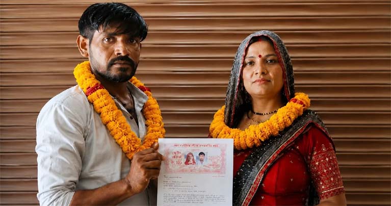 স্ত্রীকে তালাক দিয়ে শাশুড়িকে বিয়ে করলেন যুবক, ভিডিও ভাইরাল