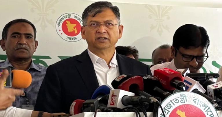 অন্তর্বর্তী সরকারের আমলের মামলাগুলো যাচাই করা হবে : স্বরাষ্ট্রমন্ত্রী