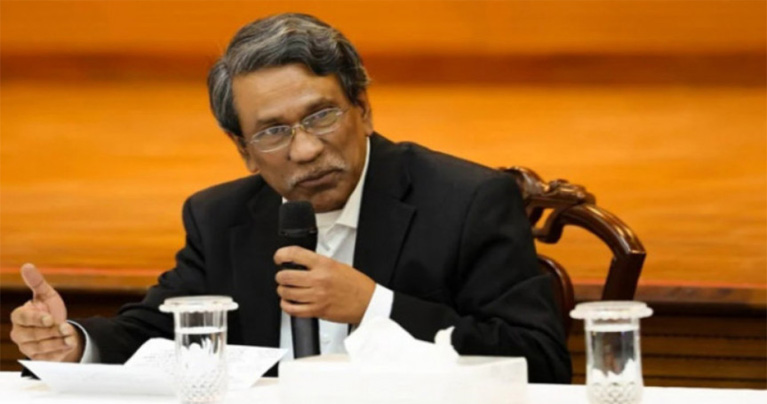 বাংলাদেশ যেন ফ্যাসিবাদী ব্যবস্থায় আর ফিরে না যায় সেজন্যই গণভোট : আলী রীয়াজ