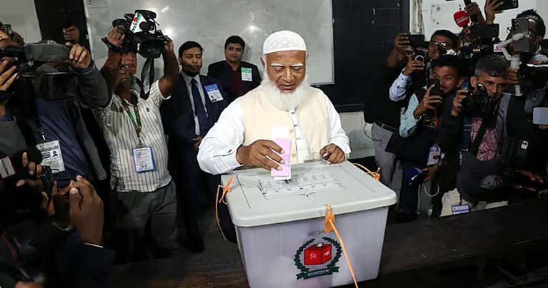 ভোট দিলেন জামায়াত আমির