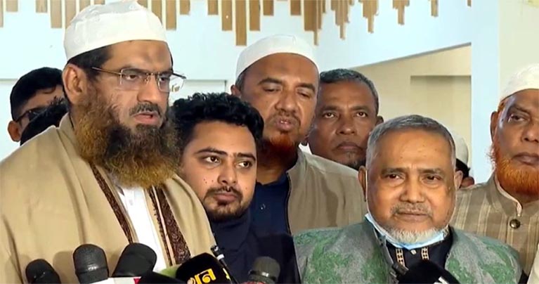 ১০ দলের বৈঠক শেষে যা বললেন মামুনুল হক