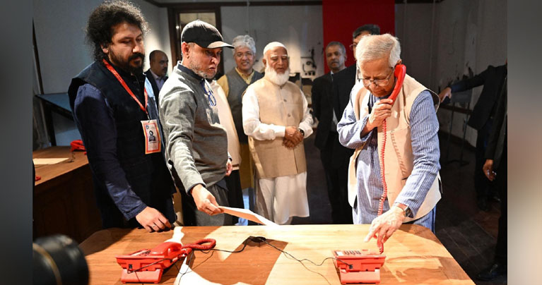 বিএনপি-জামায়াত-এনসিপি নেতাদের নিয়ে জুলাই স্মৃতি জাদুঘরে প্রধান উপদেষ্টা