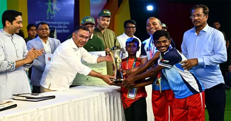 বাংলাদেশেই তৈরি হবে মেসি-রোনালদোর মতো খেলোয়াড় : প্রধানমন্ত্রী