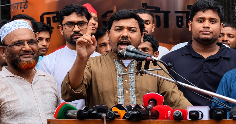 শেখ হাসিনার লাশ বাংলাদেশে জানাজা পাবে না : সারোয়ার তুষার