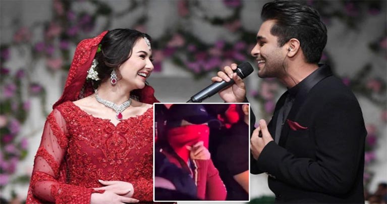 নিউইয়র্কে মুখ ঢেকে ‘প্রেমিকের’ কনসার্টে হানিয়া!