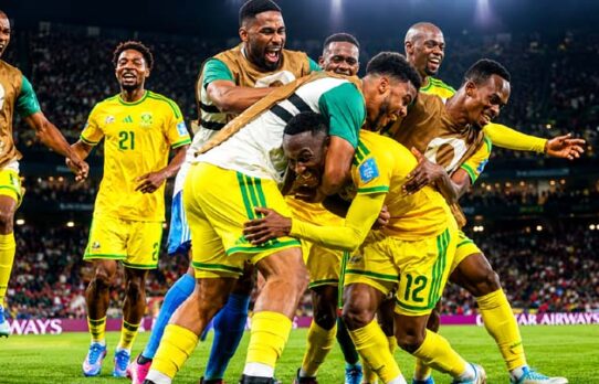 দক্ষিণ কোরিয়াকে হারিয়ে ইতিহাস গড়েছে দক্ষিণ আফ্রিকা