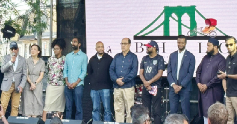 ‘ভালো’র জমজমাট পথমেলা