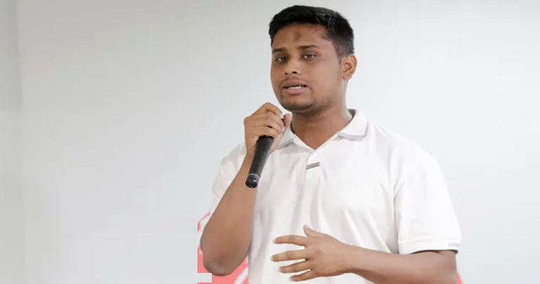 ৩১ ডিসেম্বর আ. লীগকে অপ্রাসঙ্গিক দল ঘোষণা করা হবে : হাসনাত আবদুল্লাহ