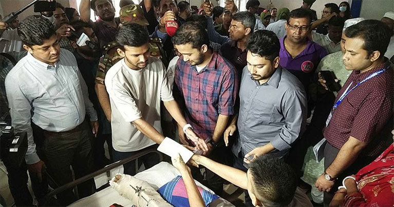 ছাত্র-জনতার গণঅভ্যুত্থানে আহত ৩০ জন পেলেন ৩০ লাখ টাকা