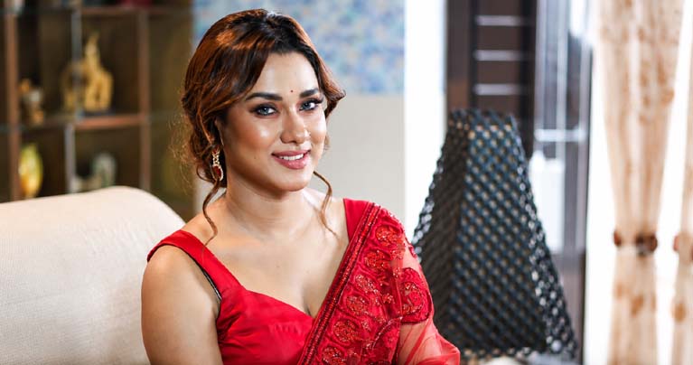 কথিত স্বামীকে নিয়ে মুখ খুললেন চিত্রনায়িকা ববি