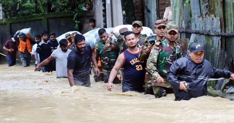 বন্যার্তদের সহযোগিতায় একদিনের বেতন দিলো সেনাবাহিনী
