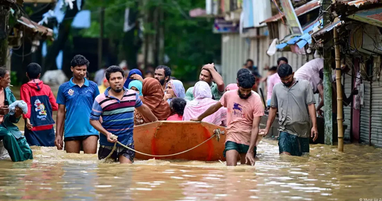 বন্যায় দেশের ১১ জেলায় ক্ষতিগ্রস্ত প্রায় ৫২ লাখ মানুষ, ১৮ জনের মৃত্যু