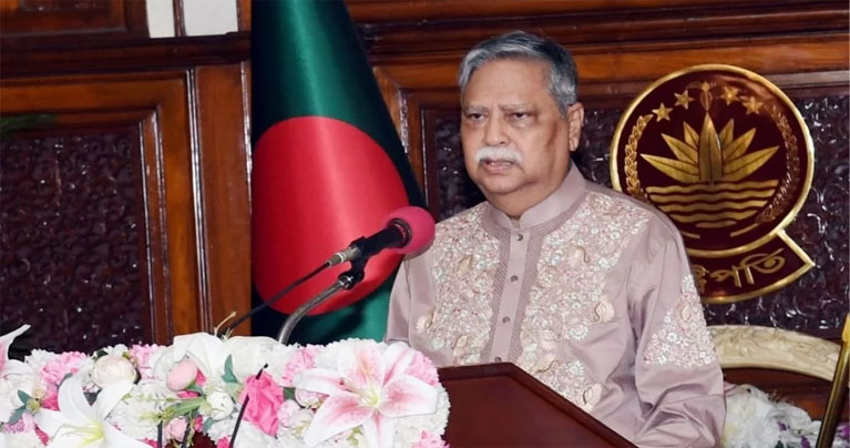 শেখ হাসিনার পদত্যাগ ইস্যু ‘মীমাংসিত’, বিতর্ক সৃষ্টি না করার আহ্বান রাষ্ট্রপতির