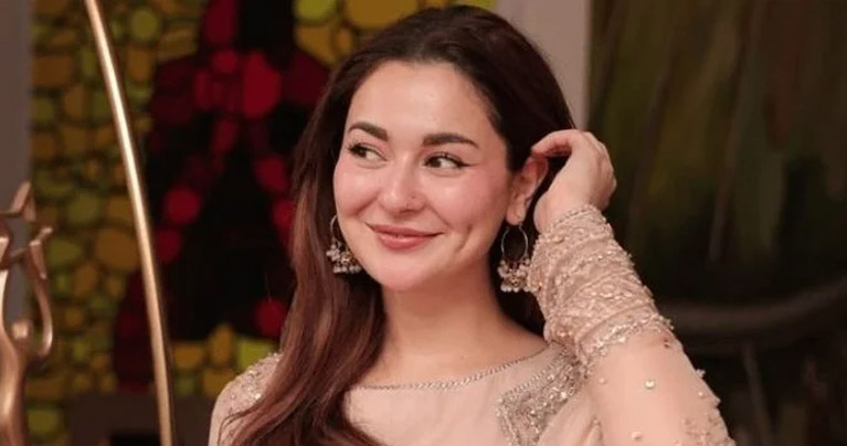 আবারও আলোচনার কেন্দ্রে হানিয়া আমির