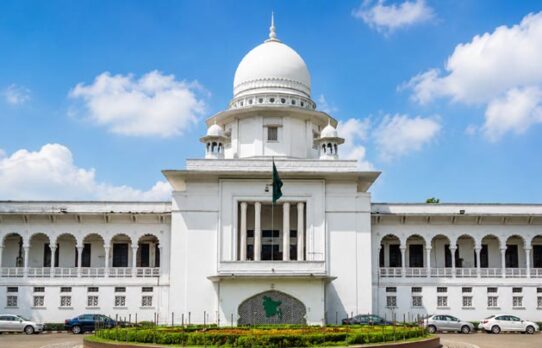 সংবিধানে ফিরলো গণভোট ও তত্ত্বাবধায়ক সরকার ব্যবস্থা