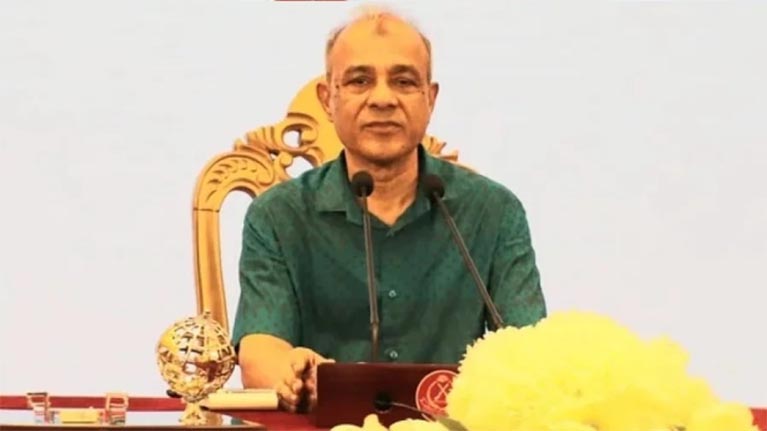 সীমান্তে পিঠ দেখাবেন না, নিজেদের ওপর অর্পিত দায়িত্ব পালন করুন : স্বরাষ্ট্র উপদেষ্টা