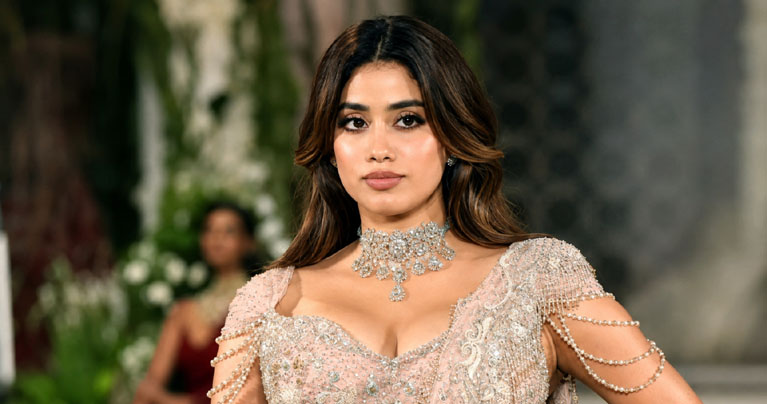 জাহ্নবীর নামে অশ্লীল কনটেন্ট, ৫৫২ লিংক সরানোর নির্দেশ
