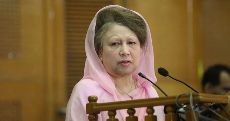 জিয়া অরফানেজ ট্রাস্ট মামলায় খালেদা জিয়ার ১০ বছরের সাজা স্থগিত