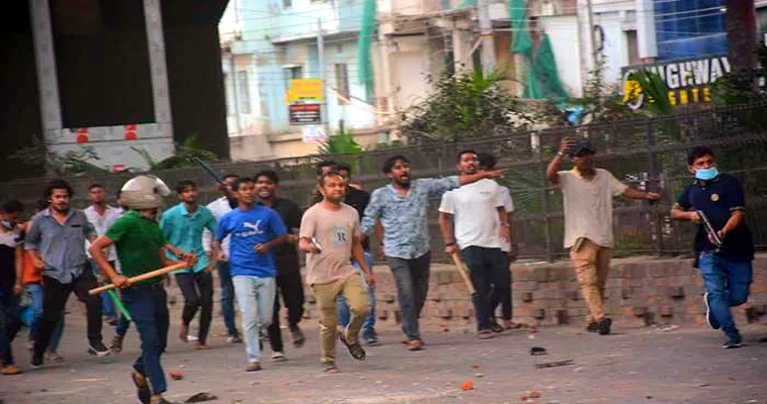কোটা সংস্কার আন্দোলনে অস্ত্রধারীরা কারা?