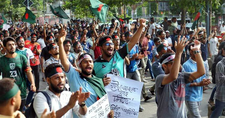 প্রাণহানি নয়, সংকটের এখনই টেকসই সমাধান চান বিদেশি কূটনীতিকরা