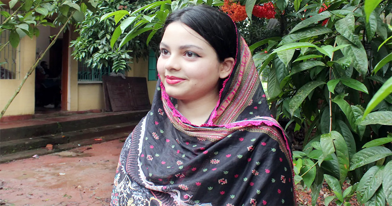 যুক্তরাষ্ট্রের ২৫ বিশ্ববিদ্যালয়ে পড়ার প্রস্তাব পেলেন বাংলাদেশের মীম