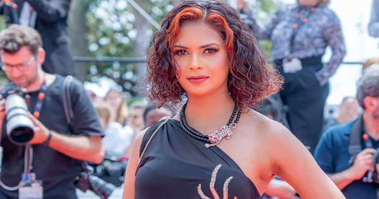 সুখবর দিলেন ‘মিস আয়ারল্যান্ড’