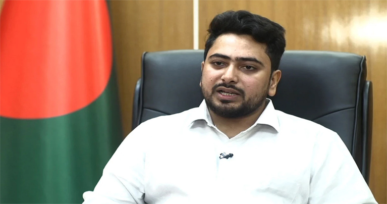 আওয়ামী লীগ নিষিদ্ধে দ্রুত সিদ্ধান্ত না এলে আবারও ‘মার্চ টু ঢাকা’: নাহিদ