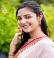 সম্পর্কে জড়ালেন অভিনেত্রী নাজনীন নীহা