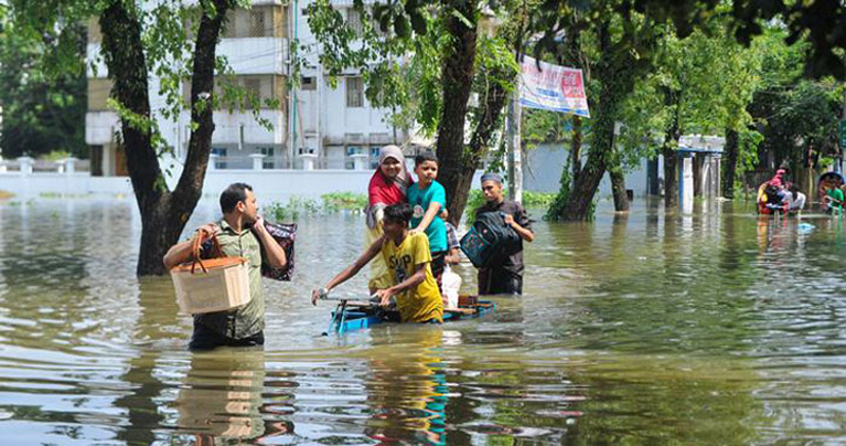 সিলেটে বন্যা-টিলাধসে ২২ জনের প্রাণহানি