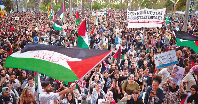 ইসরাইলের বিরুদ্ধে বিশ্বজুড়ে প্রতিবাদ