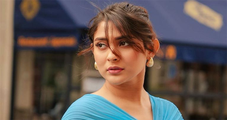 নেটিজেনদের বাজে মন্তব্যে মেহজাবীনের প্রতিক্রিয়া