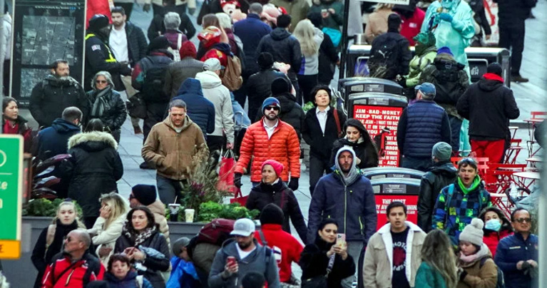 ধনী দেশগুলোতে কর্মমুখী অভিবাসন কেন কমছে?