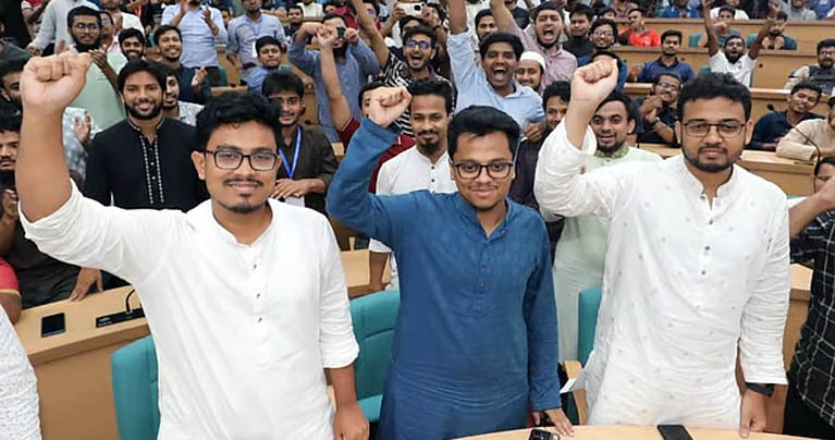 ডাকসুর ২৮ পদে কারা কোনটিতে জয়ী