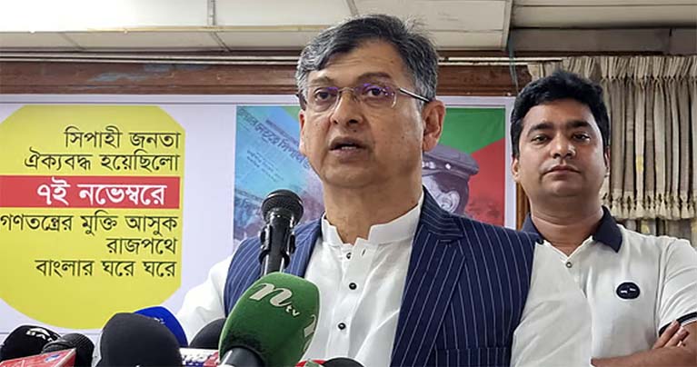 প্রধান উপদেষ্টা ডাকলে আমরা যাব, অন্য দল দিয়ে কেন : সালাহউদ্দিন আহমদ