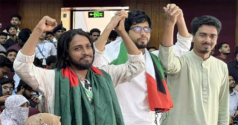 রাকসুতে ভিপি-এজিএসসহ ২৩ পদের ২০টিতেই জয়ী শিবিরের প্যানেল