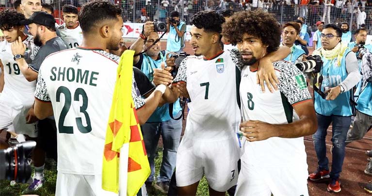 ২২ বছরের আক্ষেপ ঘুচিয়ে ভারতকে হারাল বাংলাদেশ