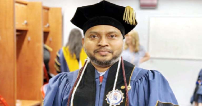 পিএইচডি ডিগ্রি অর্জন করায় ইমরান আনসারীকে সংবর্ধনা