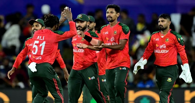 পাকিস্তানকে হারিয়ে ঐতিহাসিক সিরিজ জয় টাইগারদের