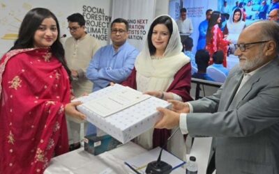 ক্ষুদে বিজ্ঞানীদের উৎসাহ দিলেন ডা. জুবাইদা রহমান